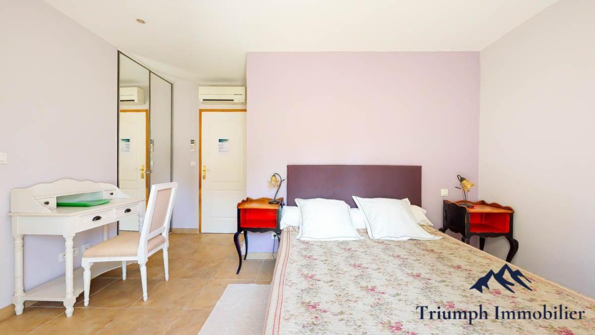 Relais De L'Alsou- Piscine Bed & Breakfast Labastide-en-Val ภายนอก รูปภาพ