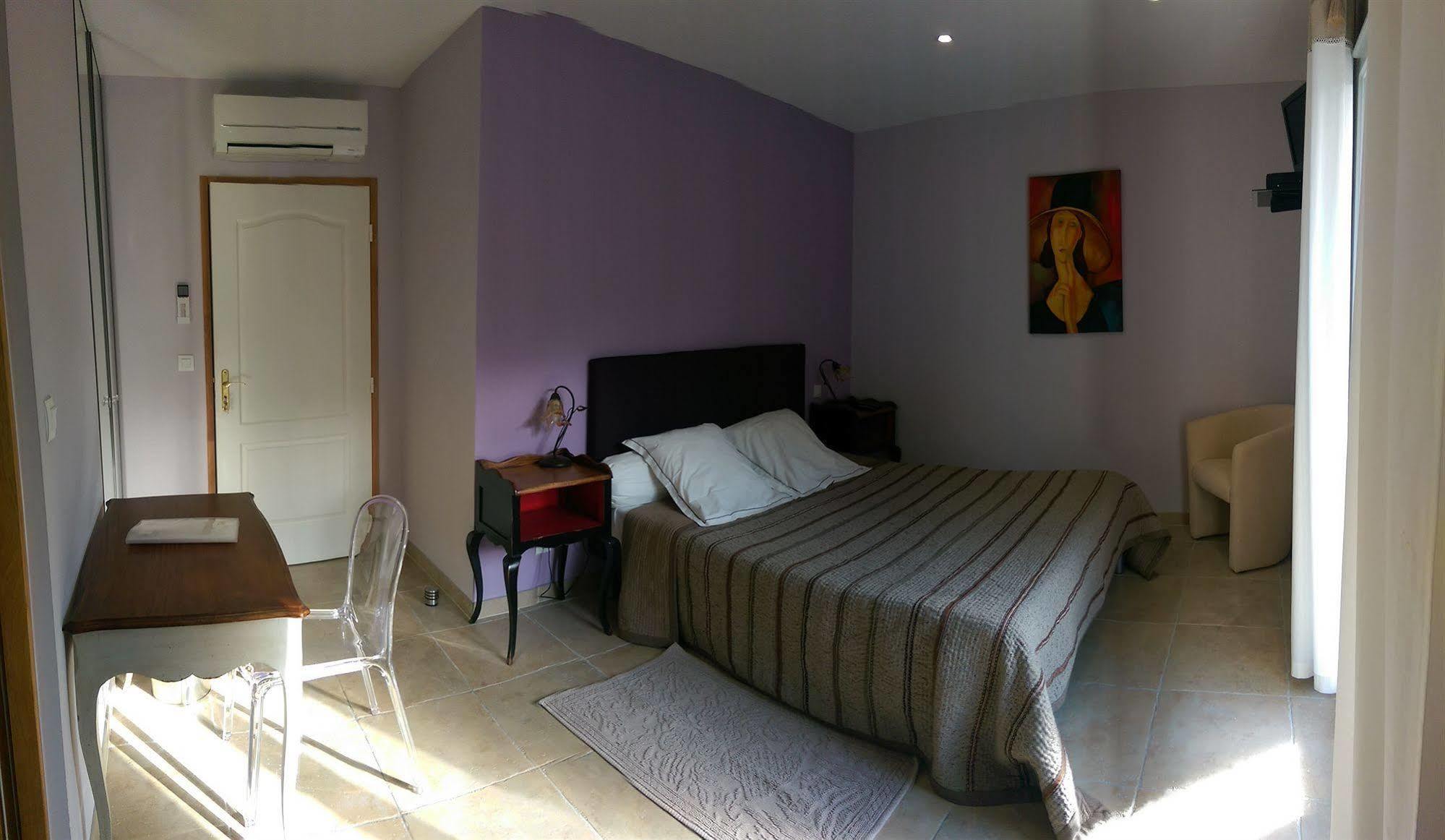Relais De L'Alsou- Piscine Bed & Breakfast Labastide-en-Val ภายนอก รูปภาพ